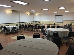 Hotel Maria Luisa Inn & Suites