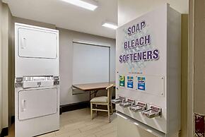 La Quinta Inn & Suites by Wyndham New Cumberland-Harrisburg