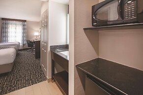 La Quinta Inn & Suites by Wyndham New Cumberland-Harrisburg