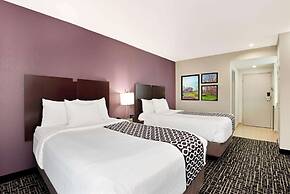 La Quinta Inn & Suites by Wyndham New Cumberland-Harrisburg