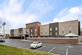 La Quinta Inn & Suites by Wyndham New Cumberland-Harrisburg