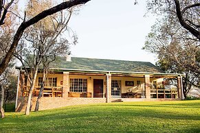 Woodlands Stop Over and Lodge