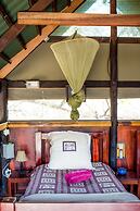 Woodlands Stop Over and Lodge