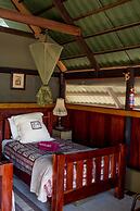 Woodlands Stop Over and Lodge