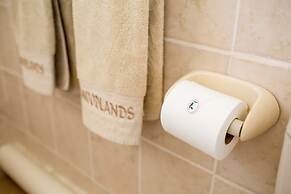 Woodlands Stop Over and Lodge