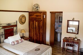 Woodlands Stop Over and Lodge