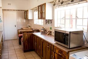 Woodlands Stop Over and Lodge