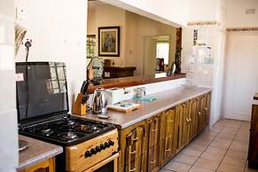 Woodlands Stop Over and Lodge