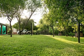 Woodlands Stop Over and Lodge