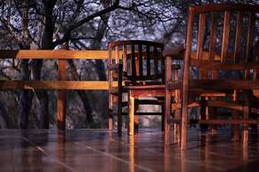 Woodlands Stop Over and Lodge