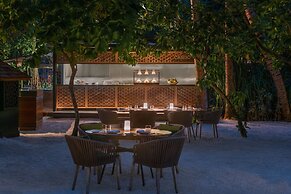 The St. Regis Maldives Vommuli Resort