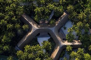 The St. Regis Maldives Vommuli Resort