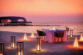 The St. Regis Maldives Vommuli Resort