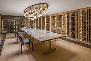 The St. Regis Maldives Vommuli Resort