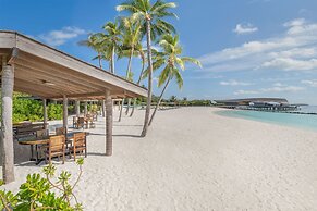 The St. Regis Maldives Vommuli Resort
