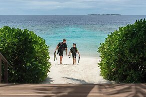The St. Regis Maldives Vommuli Resort