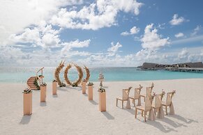 The St. Regis Maldives Vommuli Resort