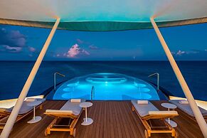 The St. Regis Maldives Vommuli Resort