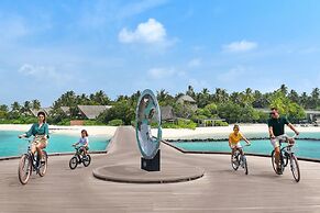 The St. Regis Maldives Vommuli Resort