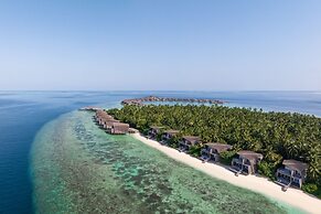The St. Regis Maldives Vommuli Resort