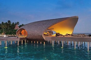 The St. Regis Maldives Vommuli Resort