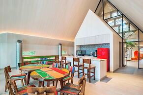 The St. Regis Maldives Vommuli Resort