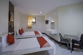 OYO 725 Richdel Resort Hotel