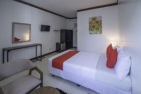 OYO 725 Richdel Resort Hotel