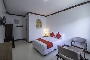 OYO 725 Richdel Resort Hotel