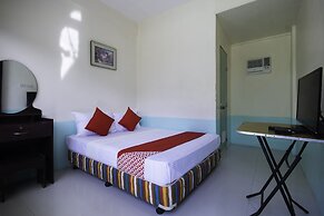 OYO 725 Richdel Resort Hotel