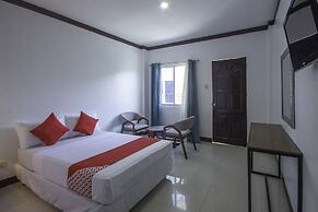 OYO 725 Richdel Resort Hotel