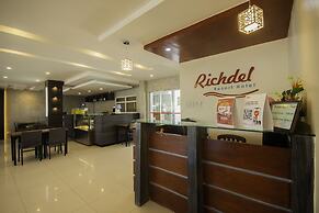 OYO 725 Richdel Resort Hotel