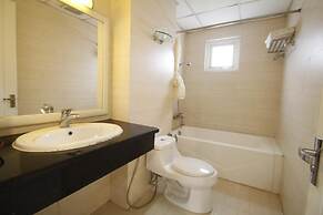 Queen Central Apartment Hotel