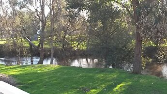 Yea Riverside Caravan Park