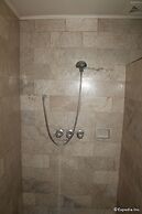 Park Bed and Breakfast Hotel Pasay