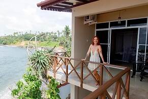 We Are Surfers hotel