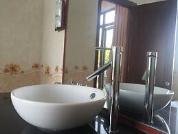 Tra Que Riverside Homestay