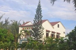 Tra Que Riverside Homestay