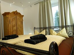 LakeStarnberg Apartments