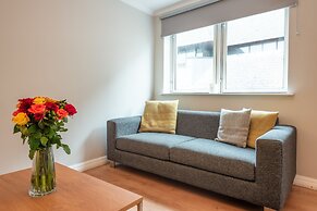 PREMIER SUITES Reading