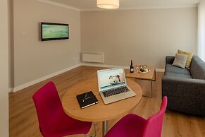 PREMIER SUITES Reading