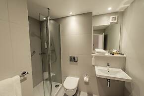 PREMIER SUITES Reading