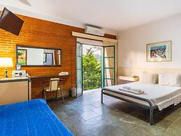 Grínberg's Village Hotel