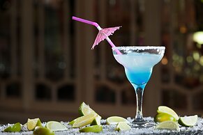 Grínberg's Village Hotel