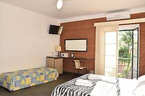 Grínberg's Village Hotel