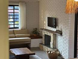 Grínberg's Village Hotel