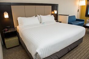 Holiday Inn Express & Suites Marietta by IHG