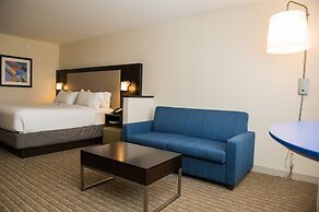 Holiday Inn Express & Suites Marietta by IHG