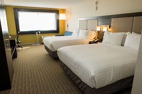 Holiday Inn Express & Suites Marietta by IHG