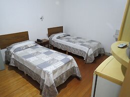 City Hotel